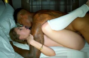 BLACKEDRAW Brown-haired Honey Gets..